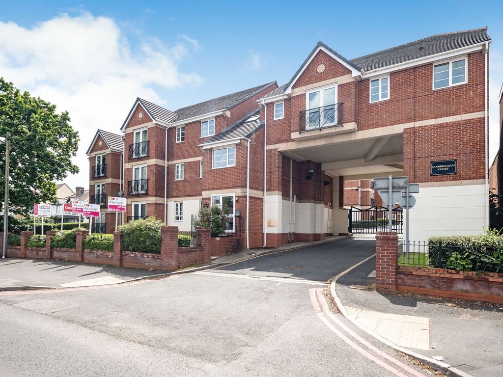 2 bed flat for sale in Walsall Road, Great Barr, Birmingham B42, £