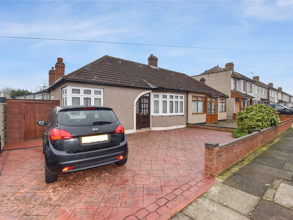 2 bed bungalow for sale in Dunwich Road, Bexleyheath DA7 Zoopla