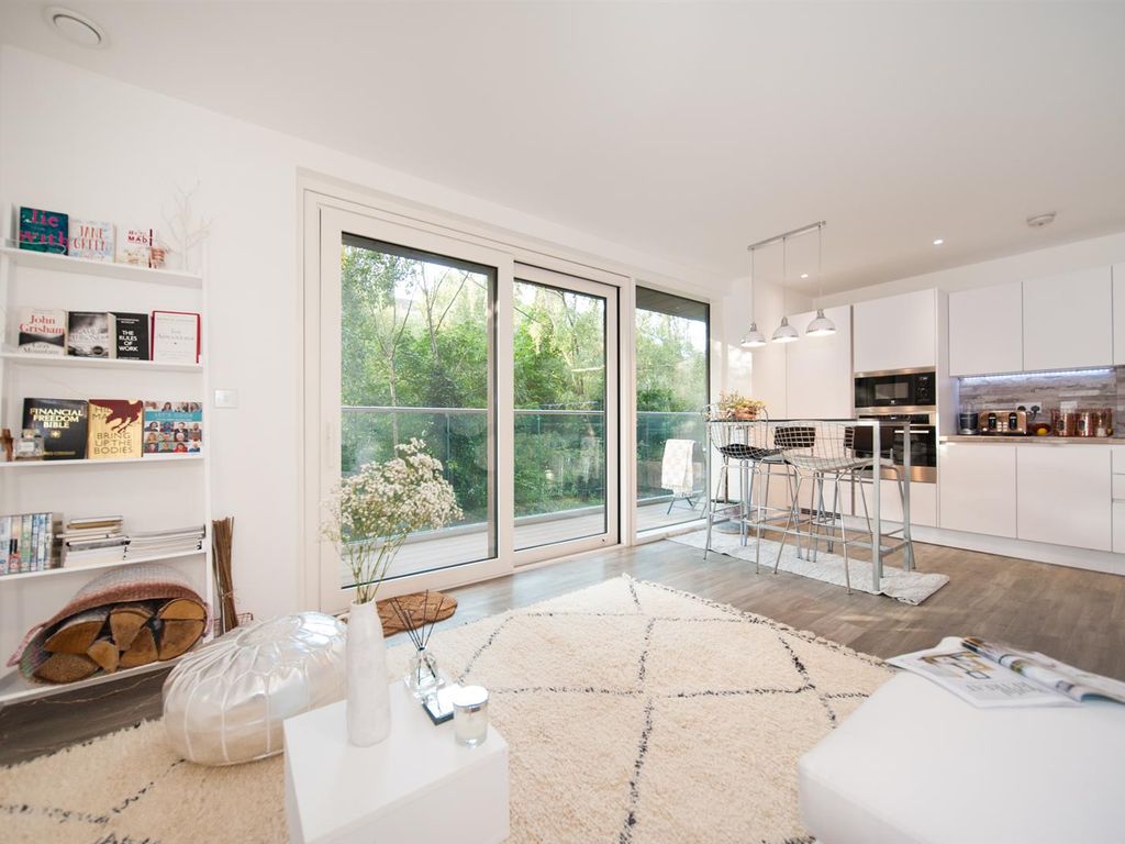 2 bed flat for sale in Greenland Place, Surrey Quays SE8 Zoopla