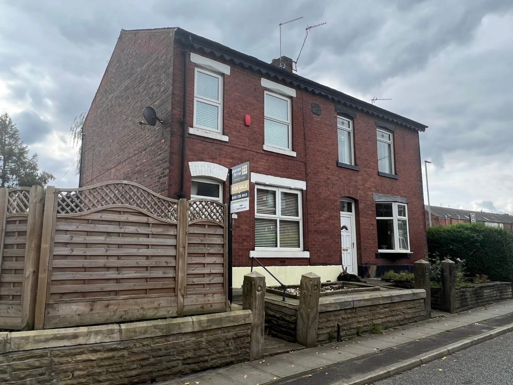 2 bed semidetached house for sale in Bolton Road, Radcliffe