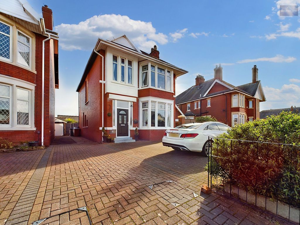 4 bed detached house for sale in Windermere Road, Blackpool FY4 Zoopla