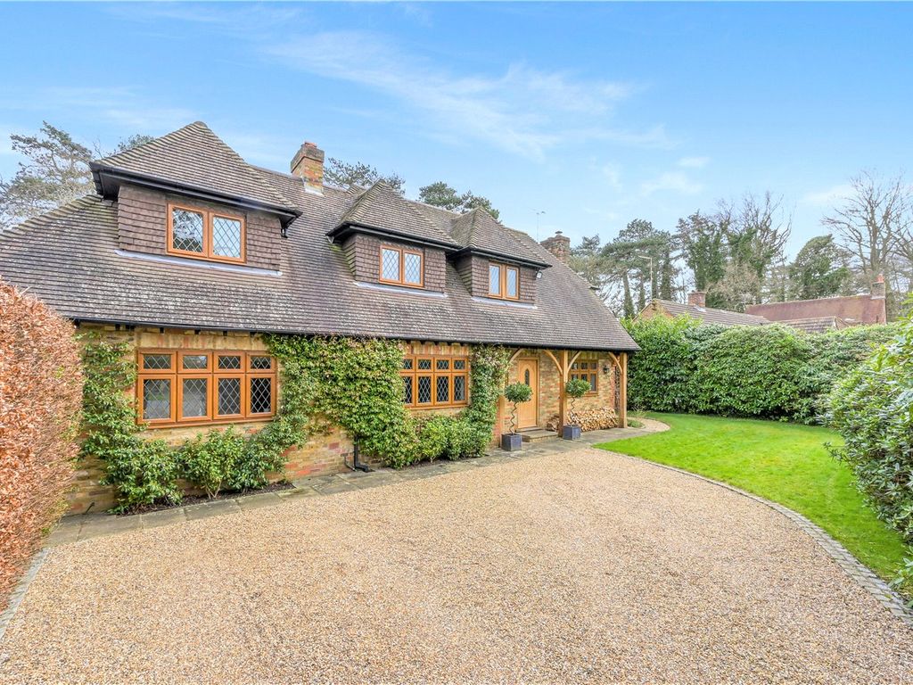4 bed detached house for sale in Rickman Hill Road, Chipstead, Coulsdon