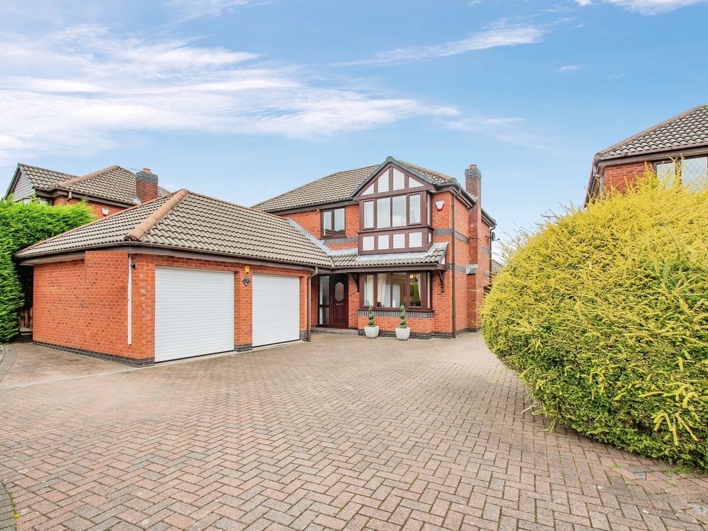 4 bed detached house for sale in Parkstone Close, Bury, Greater