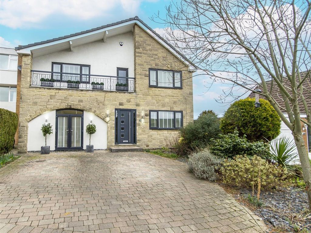 4 bed detached house for sale in Longcroft Avenue, Dronfield Woodhouse