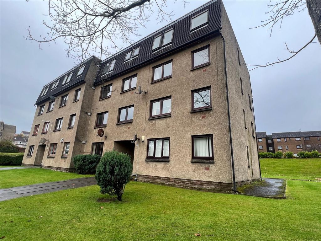 3 bed flat to rent in Fortingall Avenue, Kelvindale, Glasgow G12, £1,050 pcm Zoopla