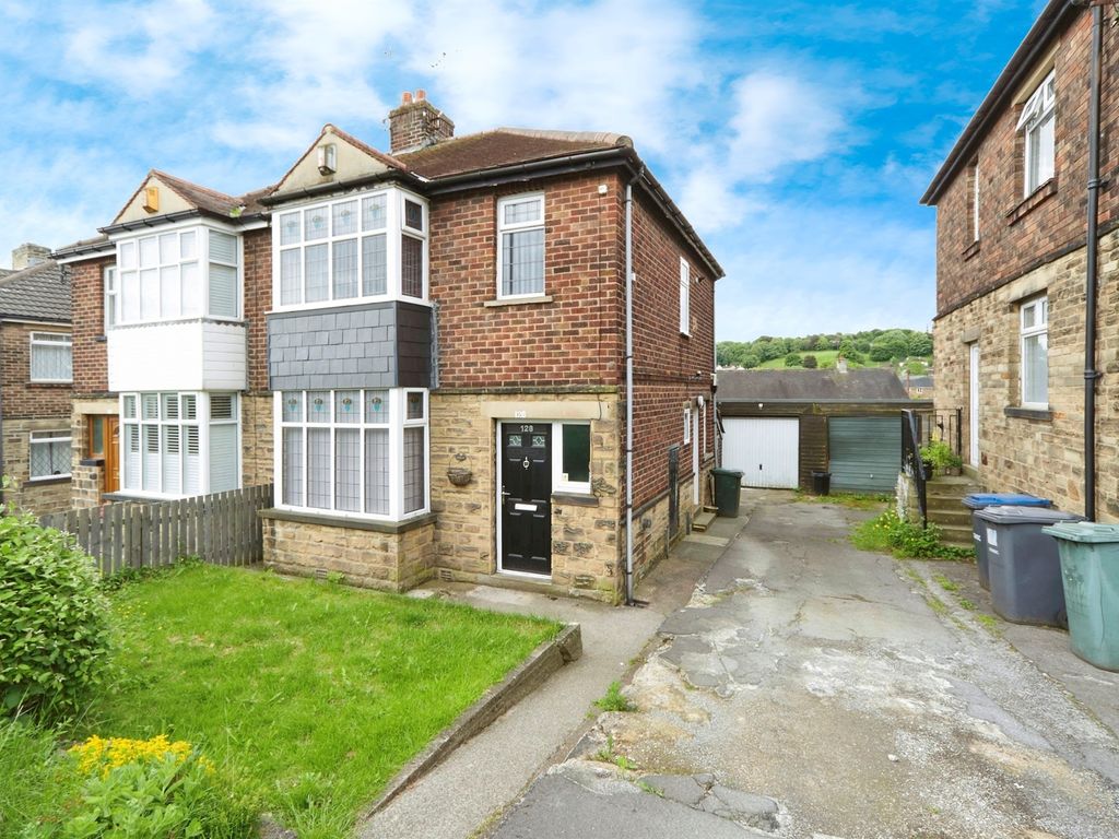 3 bed semidetached house for sale in Albion Road, Idle, Bradford BD10