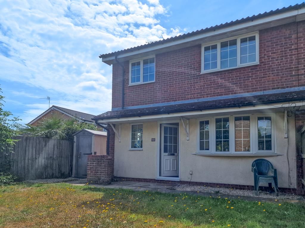 2 bed property to rent in Tavistock Avenue, Ampthill MK45, £975 pcm