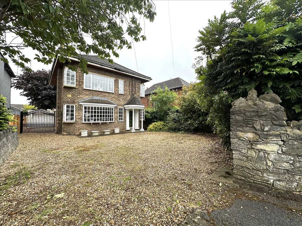 3 bed detached house for sale in Messingham Road, Bottesford