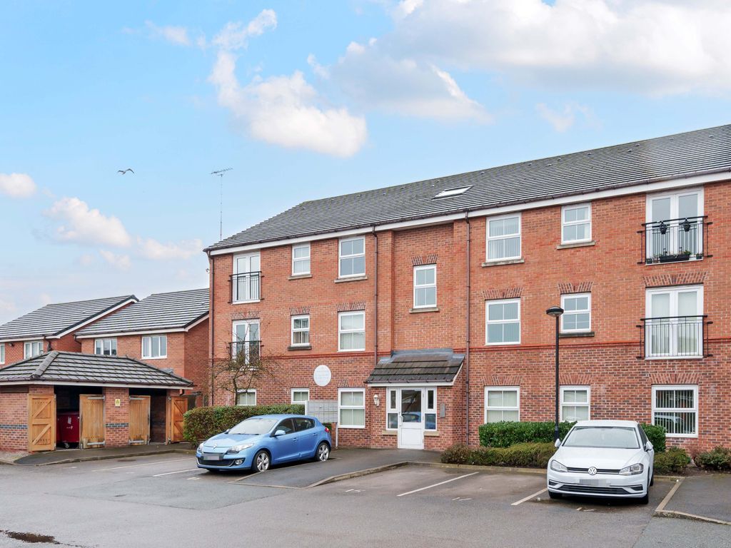 2 bed flat for sale in Poppyfields, Saxon Park WA5 Zoopla