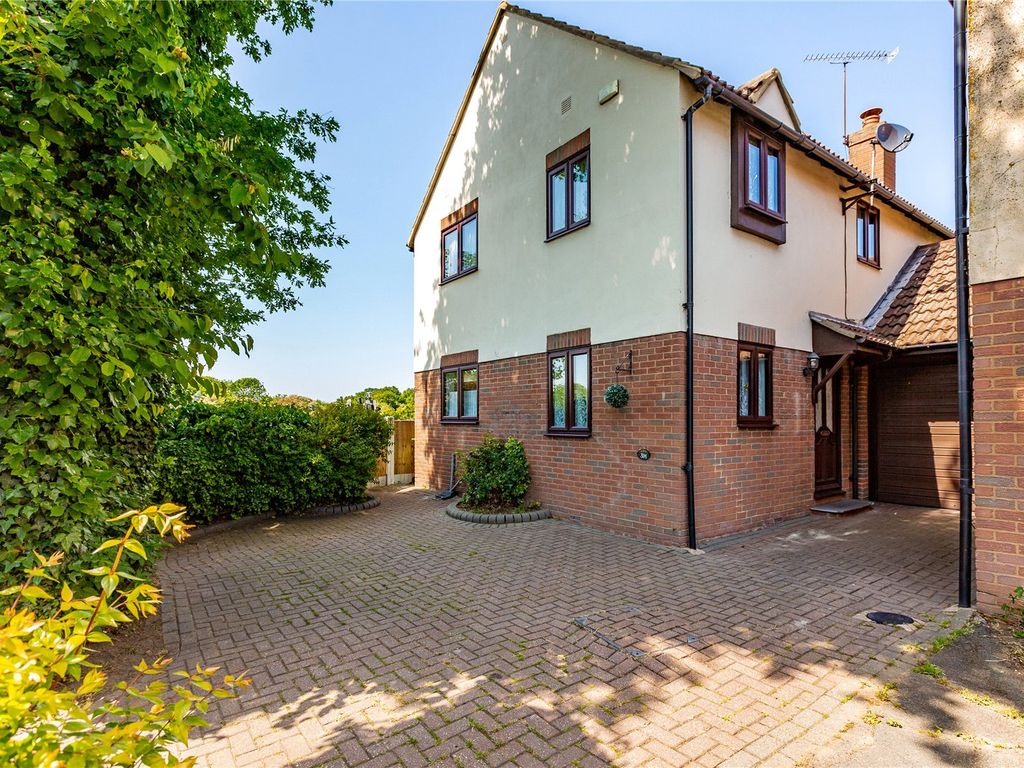 4 bed detached house for sale in Elm Park Avenue, Hornchurch RM12 Zoopla