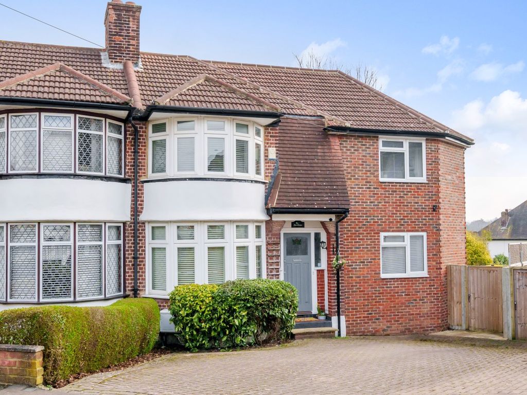 4 bed end terrace house for sale in Barham Close, Chislehurst, Kent BR7