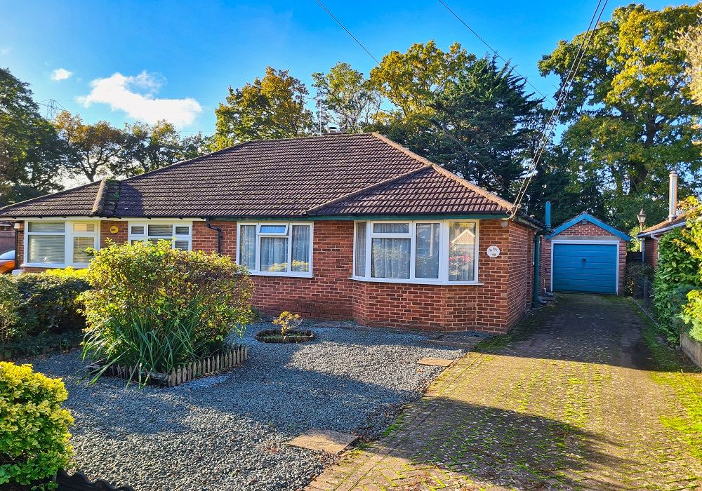 2 bed semidetached bungalow for sale in Ewell Way, Totton