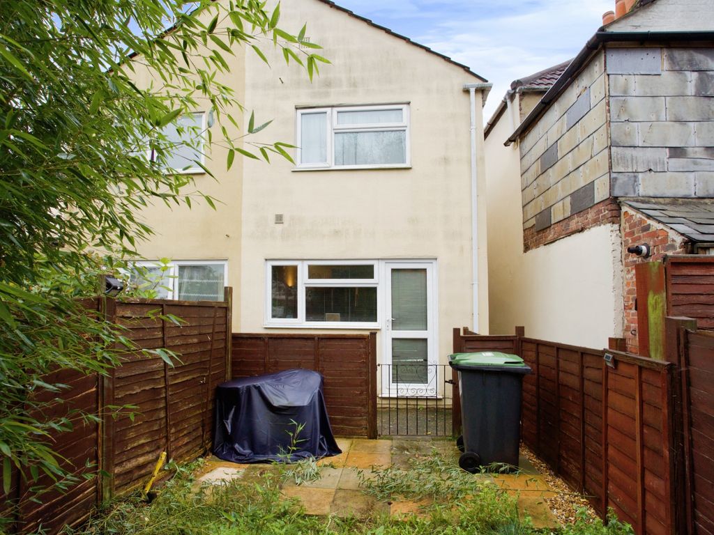 2 bed end terrace house for sale in Forton Road, Gosport, Hampshire