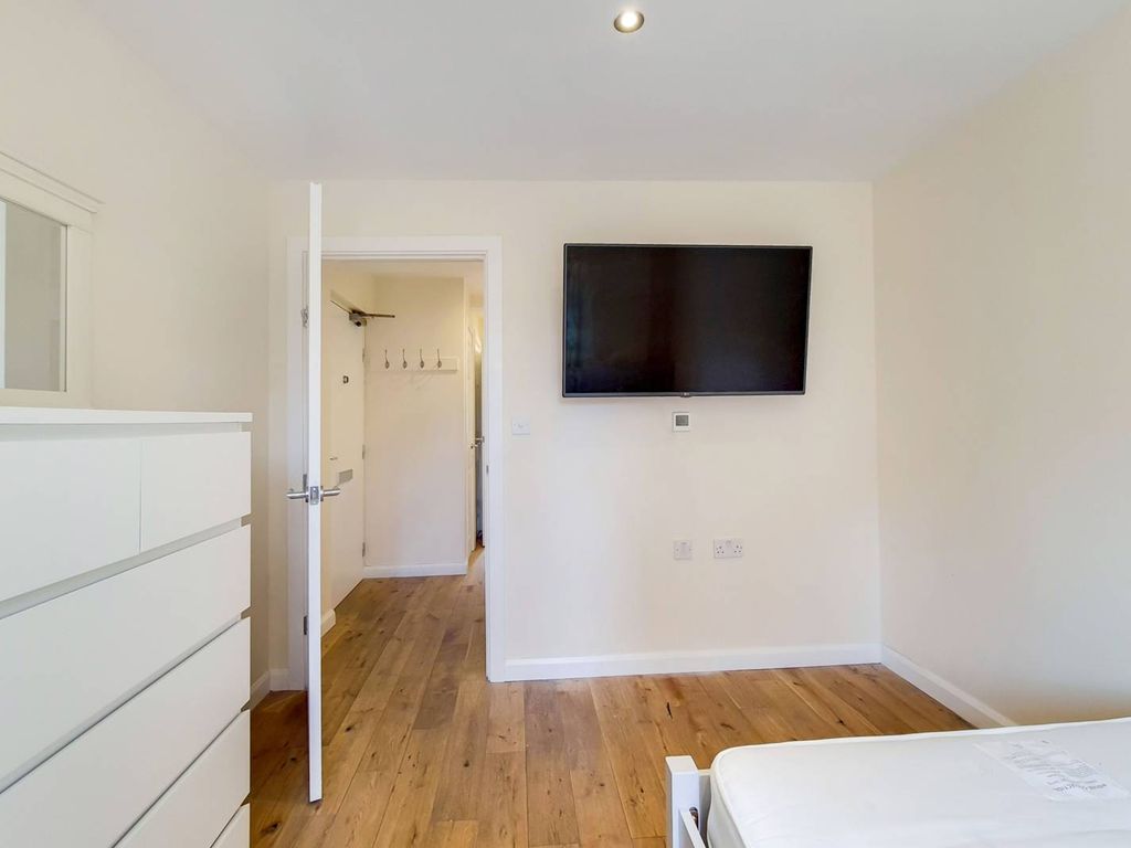 2 bed flat to rent in Jupp Road, Stratford, London E15 Zoopla