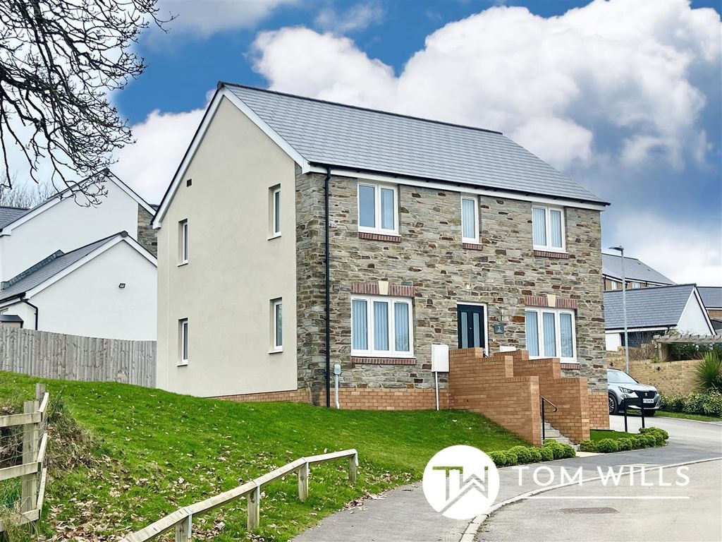 4 bed detached house for sale in Hillhead Rise, Falmouth TR11 Zoopla