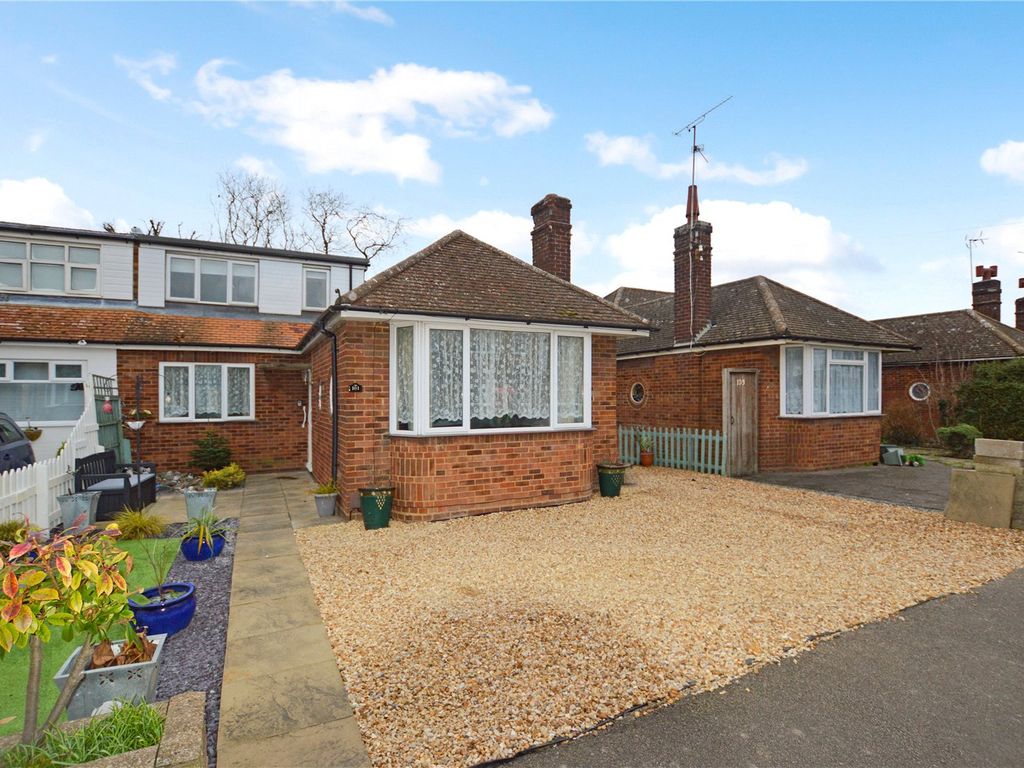 3 bed bungalow for sale in Leafields, Houghton Regis, Dunstable
