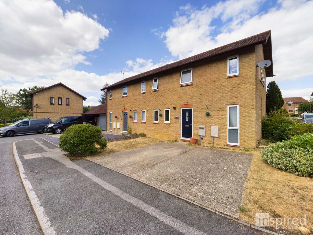 3 bed semidetached house for sale in Newbury Court, Bletchley MK3 Zoopla