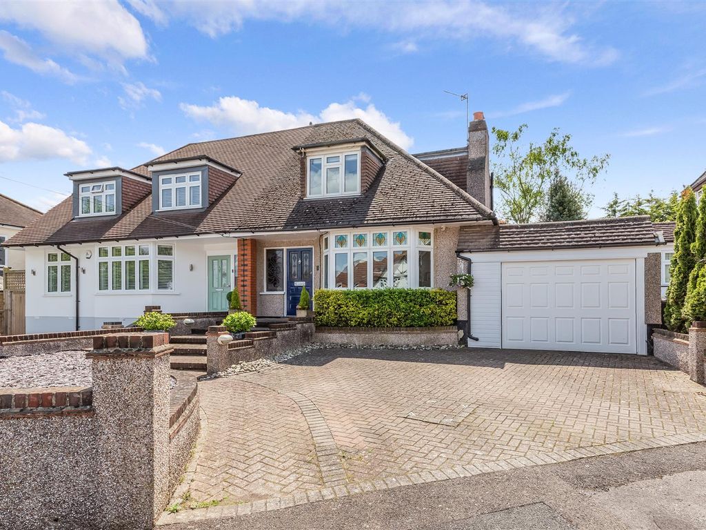 3 bed semidetached bungalow for sale in Follyfield Road, Banstead SM7