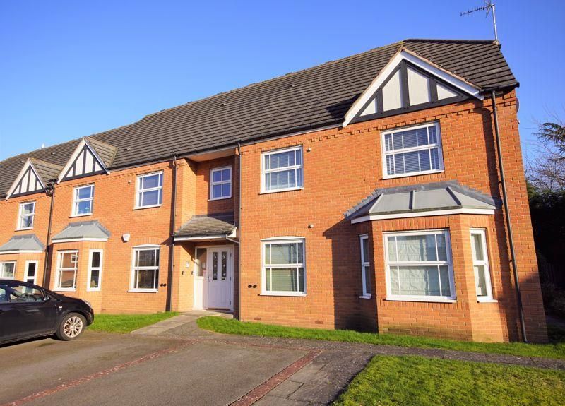 2 bed flat for sale in Twickenham Drive, Moseley, Birmingham B13, £