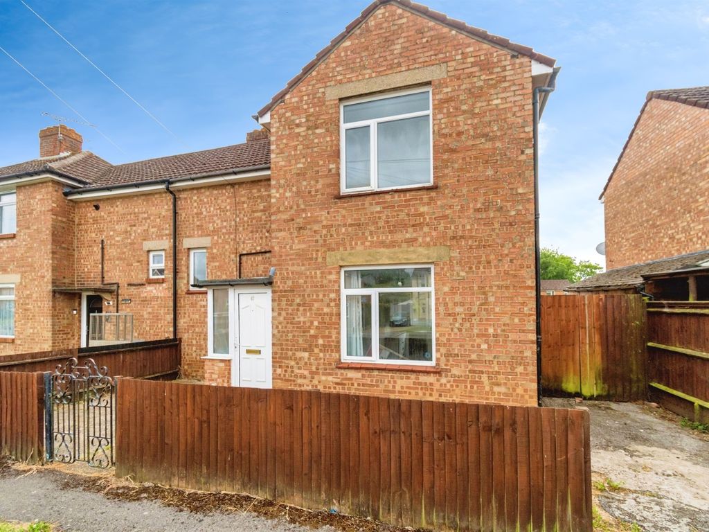 3 bed end terrace house for sale in Grantham Road, Eastleigh SO50, £