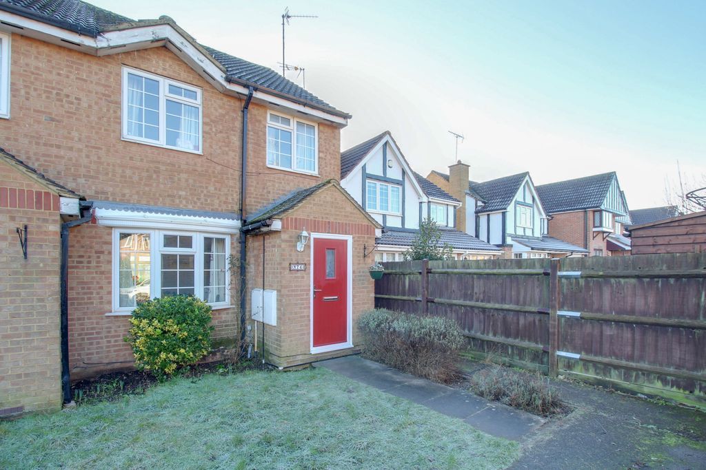 3 bed end terrace house for sale in Marley Fields, Leighton Buzzard LU7