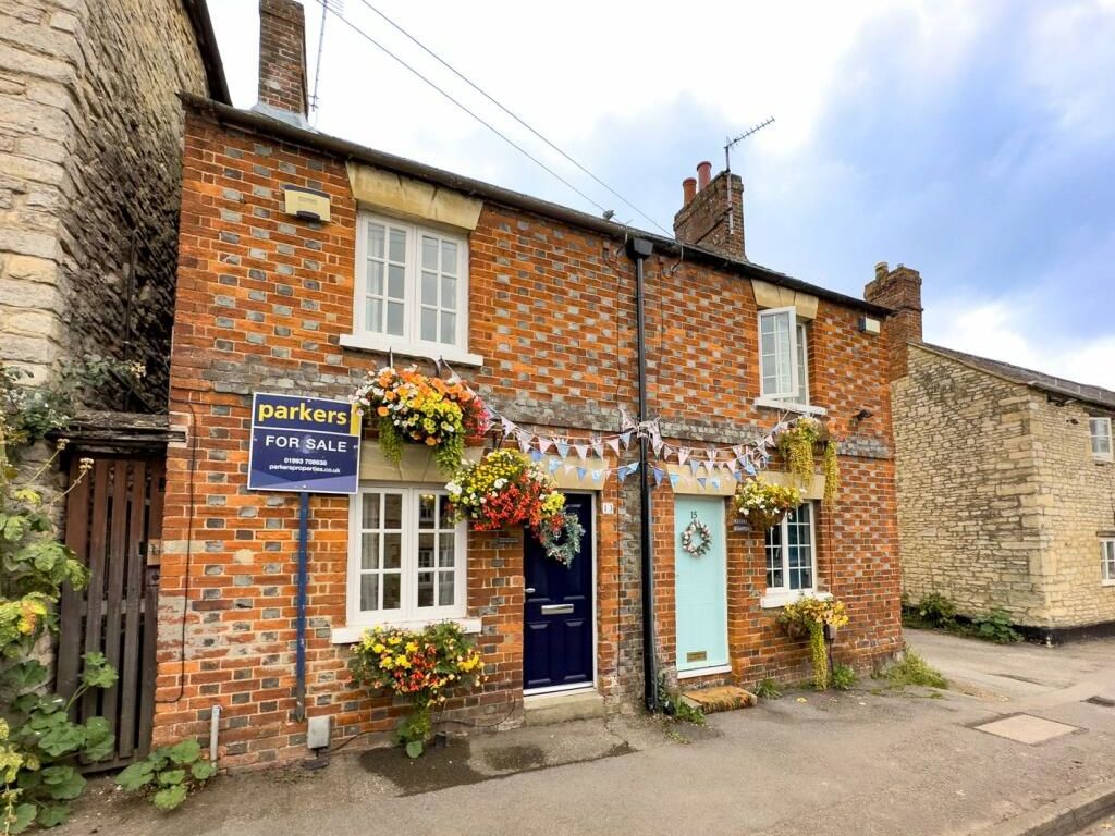 1 bed semidetached house for sale in Queen Street, Eynsham, Witney