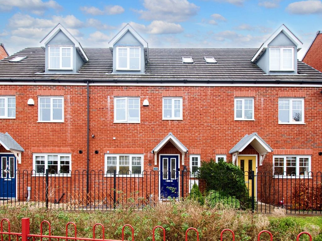 3 bed town house for sale in Kerridge Drive, Warrington WA1, £250,000