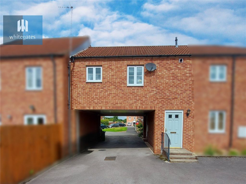 1 bed flat for sale in Lake View, Pontefract, West Yorkshire WF8 Zoopla