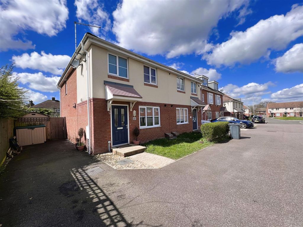3 bed semidetached house for sale in Verde Close, Luton LU2 Zoopla