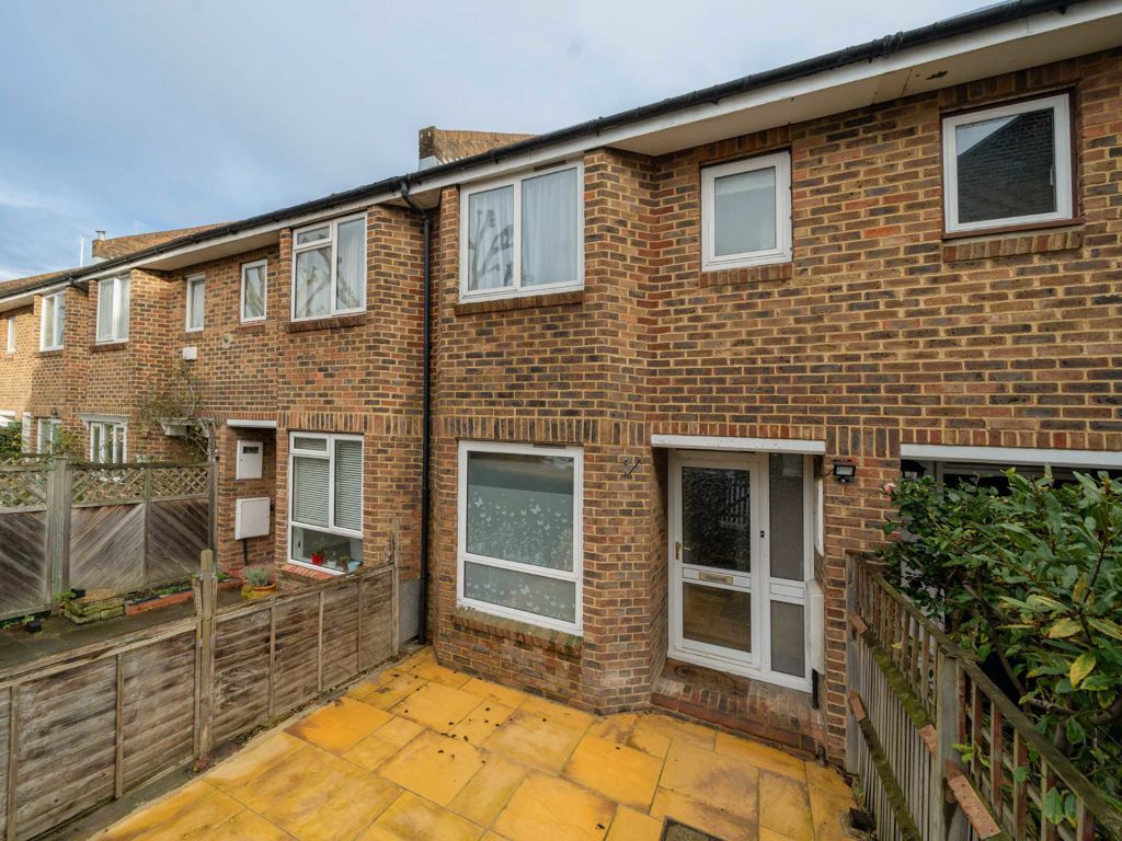 2 bed terraced house to rent in Weavers Terrace, Micklethwaite Road