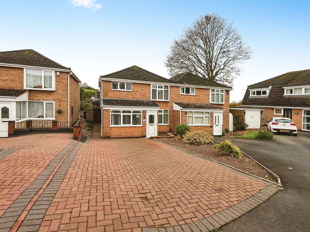 3 bed semidetached house for sale in Warner Drive, Withymoor Village