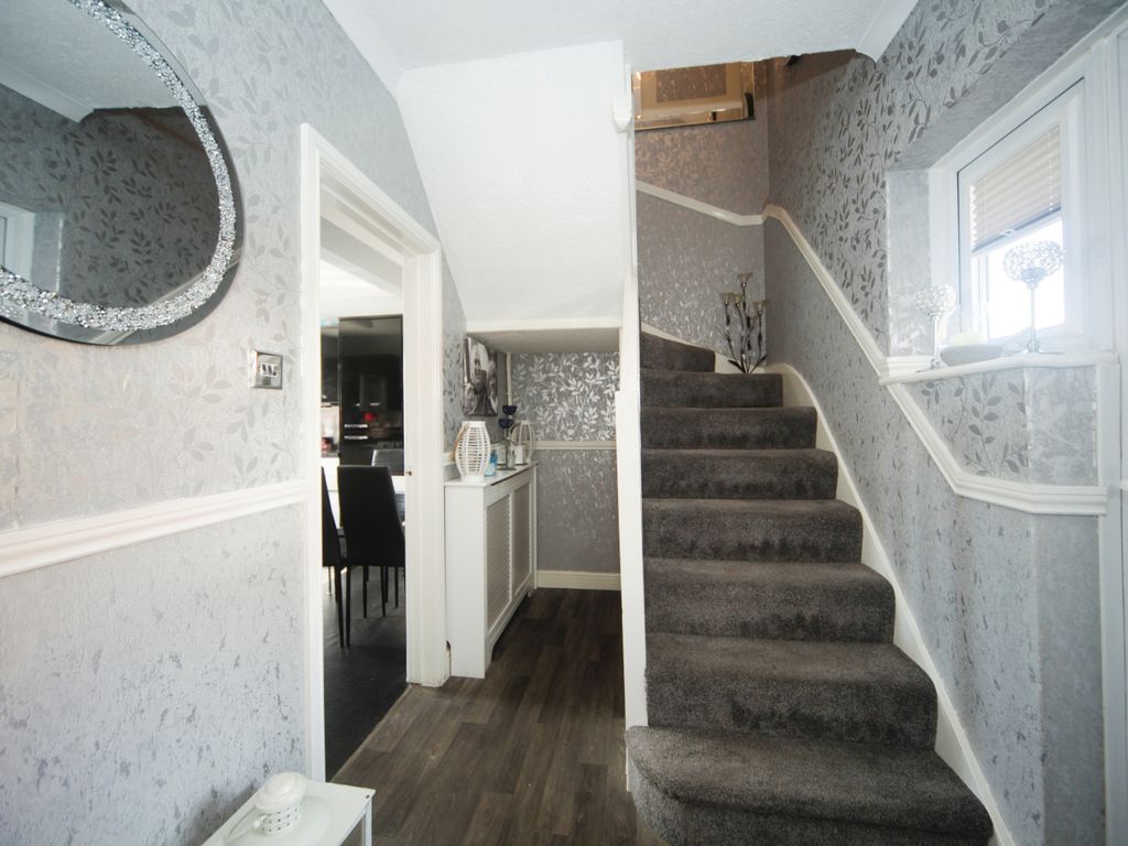 3 bed semidetached house for sale in Addison Grove, Taunton TA2 Zoopla