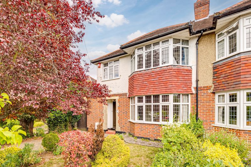 3 bed semidetached house for sale in Farm Fields, Sanderstead, Surrey CR2, £600,000 Zoopla