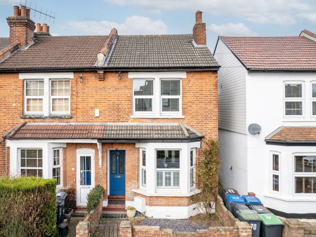 3 bed end terrace house for sale in Chipstead Valley Road, Coulsdon CR5
