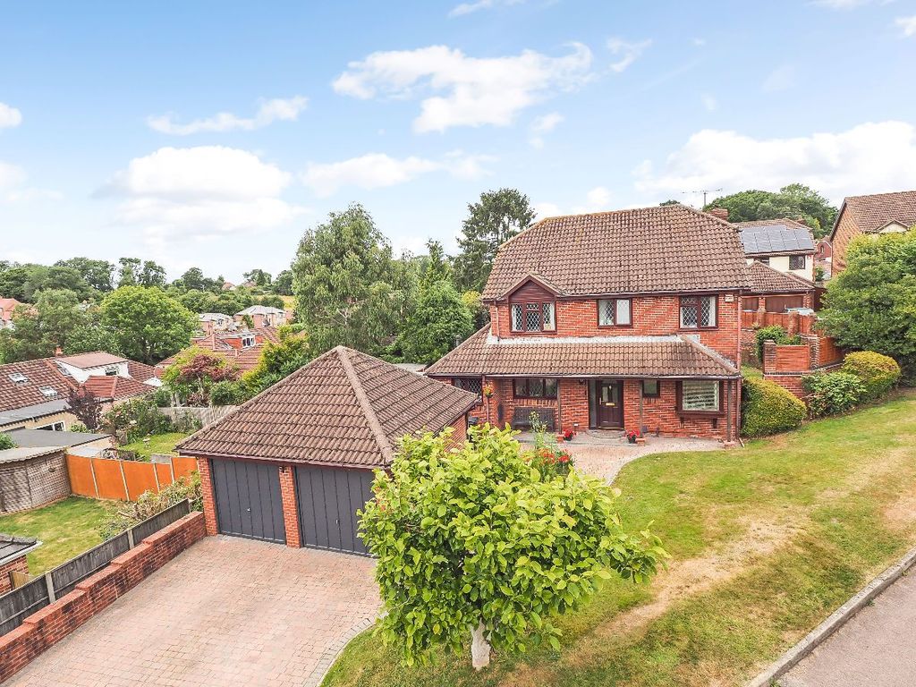 4 bed detached house for sale in Woodland View, Waterlooville PO8 Zoopla