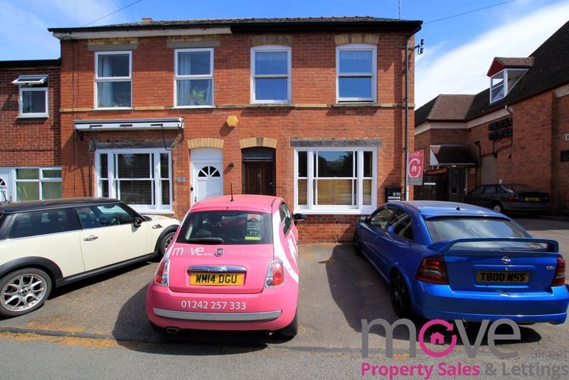 2 bed flat to rent in Church Street, Charlton Kings, Cheltenham GL53