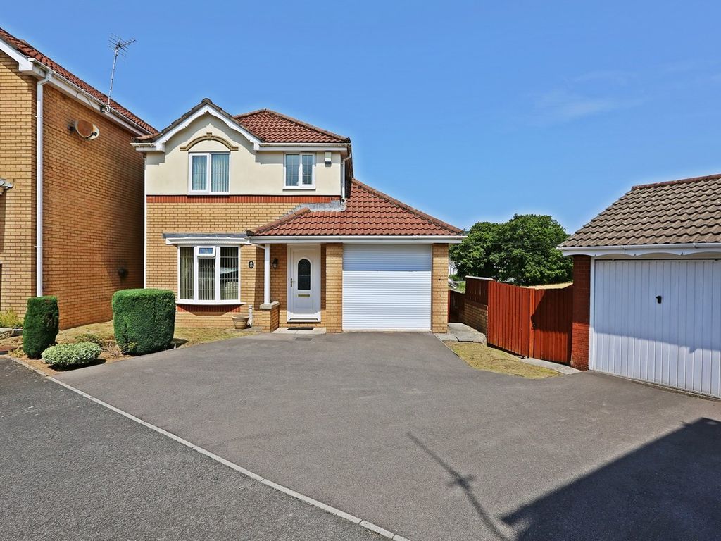3 bed detached house for sale in Parc Bryn Derwen, Llanharan, Pontyclun