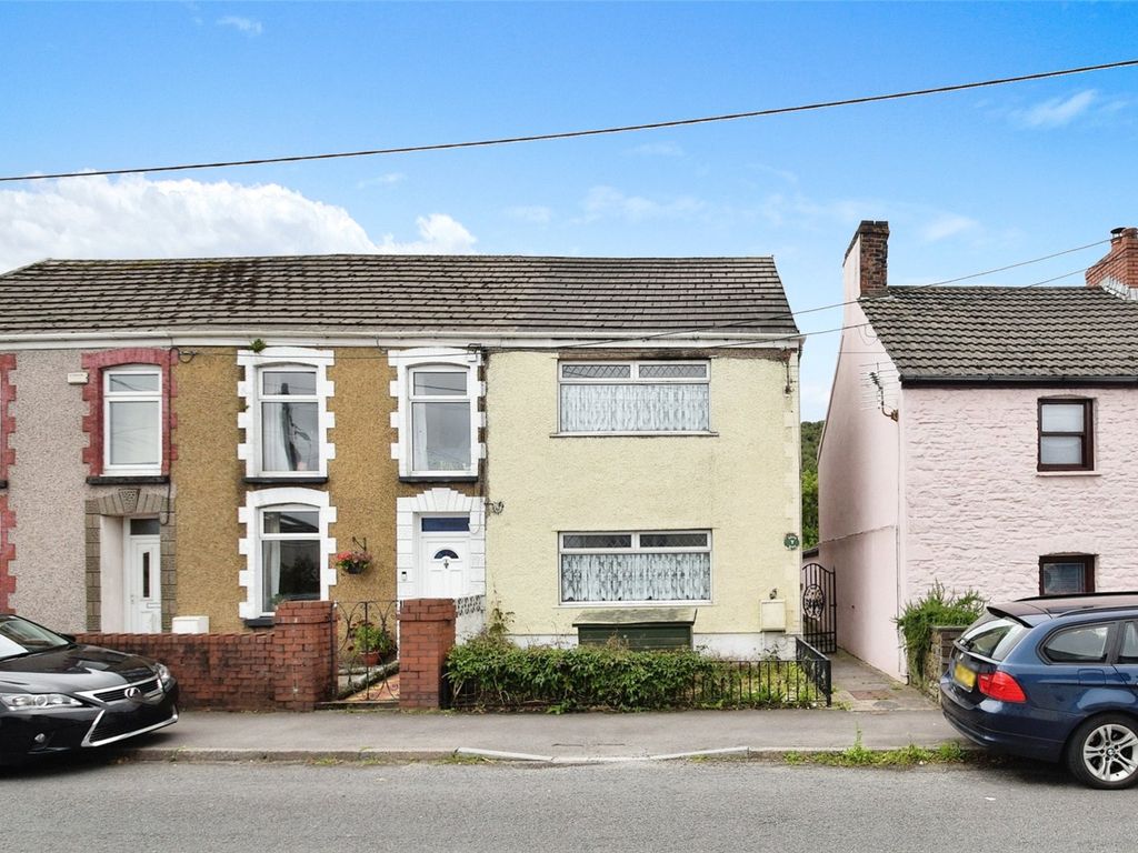 4 bed end terrace house for sale in West End, Penclawdd, Swansea SA4, £