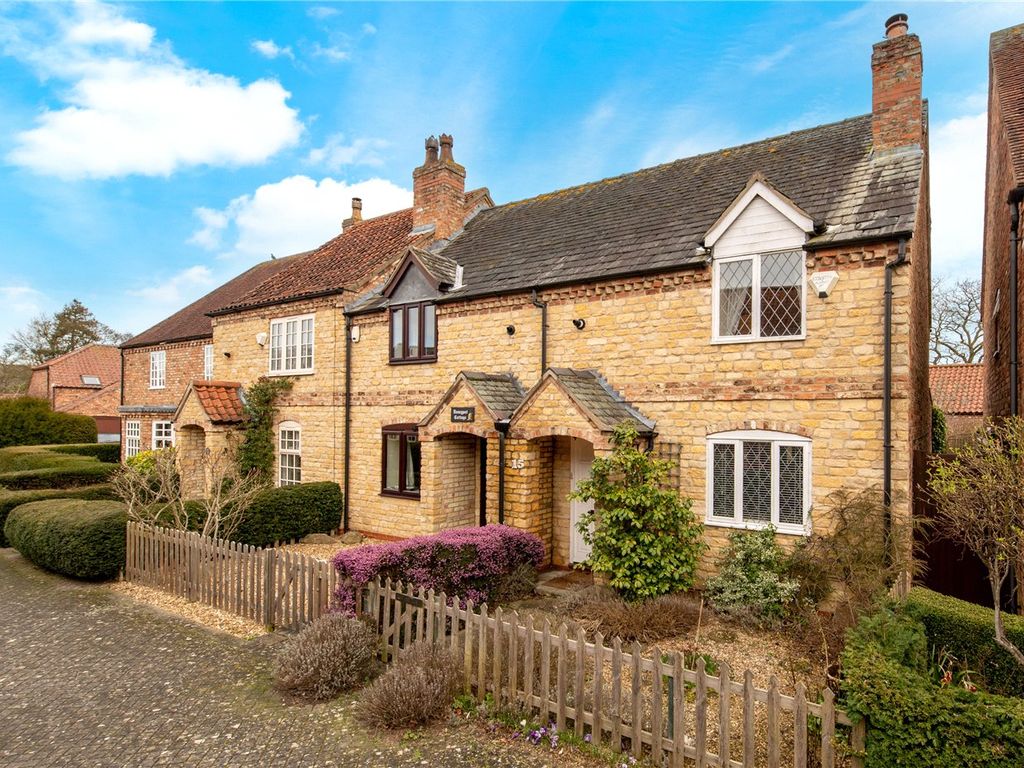 2 bed end terrace house for sale in Cockburn Way, Harmston, Lincoln