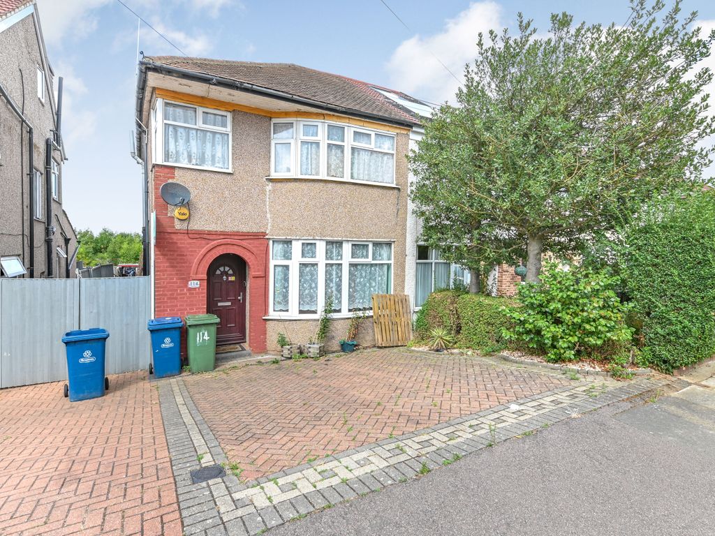 4 bed semidetached house for sale in The Heights, Northolt UB5 Zoopla
