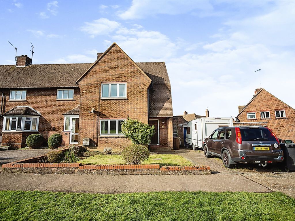 3 bed semidetached house for sale in The Forstal, Wye, Ashford TN25