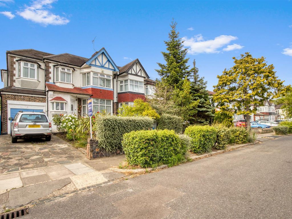 4 bed semidetached house for sale in Brycedale Crescent, Southgate N14
