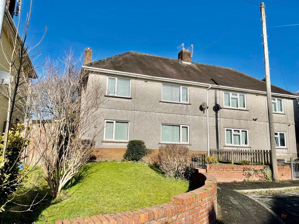 3 bed semidetached house for sale in Brynamlwg, Llanelli SA15 Zoopla