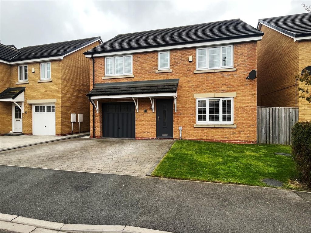 5 bed detached house for sale in Clement Way, Willington, Crook DL15