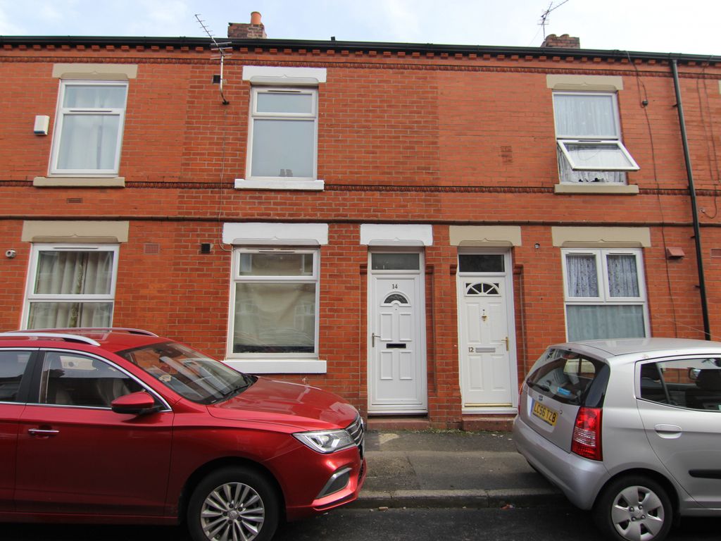 2 bed terraced house to rent in Levens Street, Manchester M40, £875 pcm