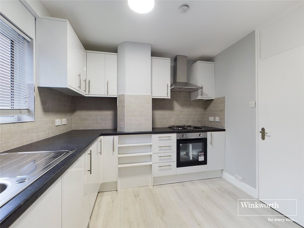 2 bed flat for sale in Campbell Court, Church Lane, Kingsbury, London