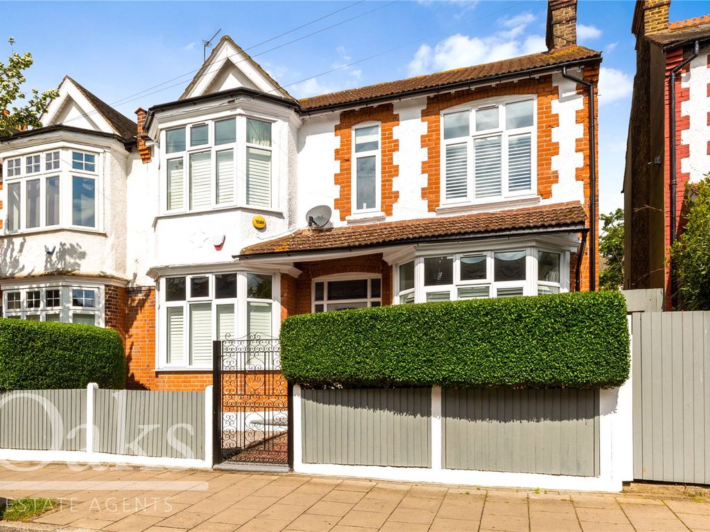 3 bed semidetached house for sale in Glencairn Road, London SW16, £