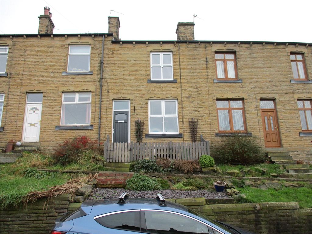 2 bed terraced house to rent in Commonside, Batley WF17 Zoopla