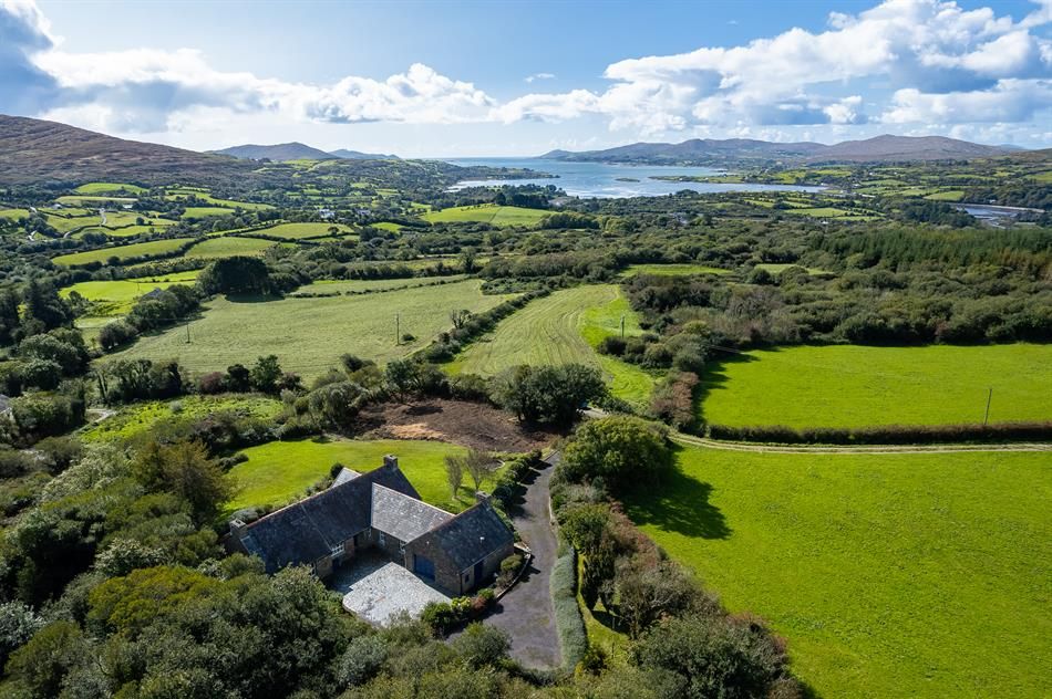 3 bed property for sale in Dromreagh, Durrus, Co Cork, Ireland, £390,129 Zoopla