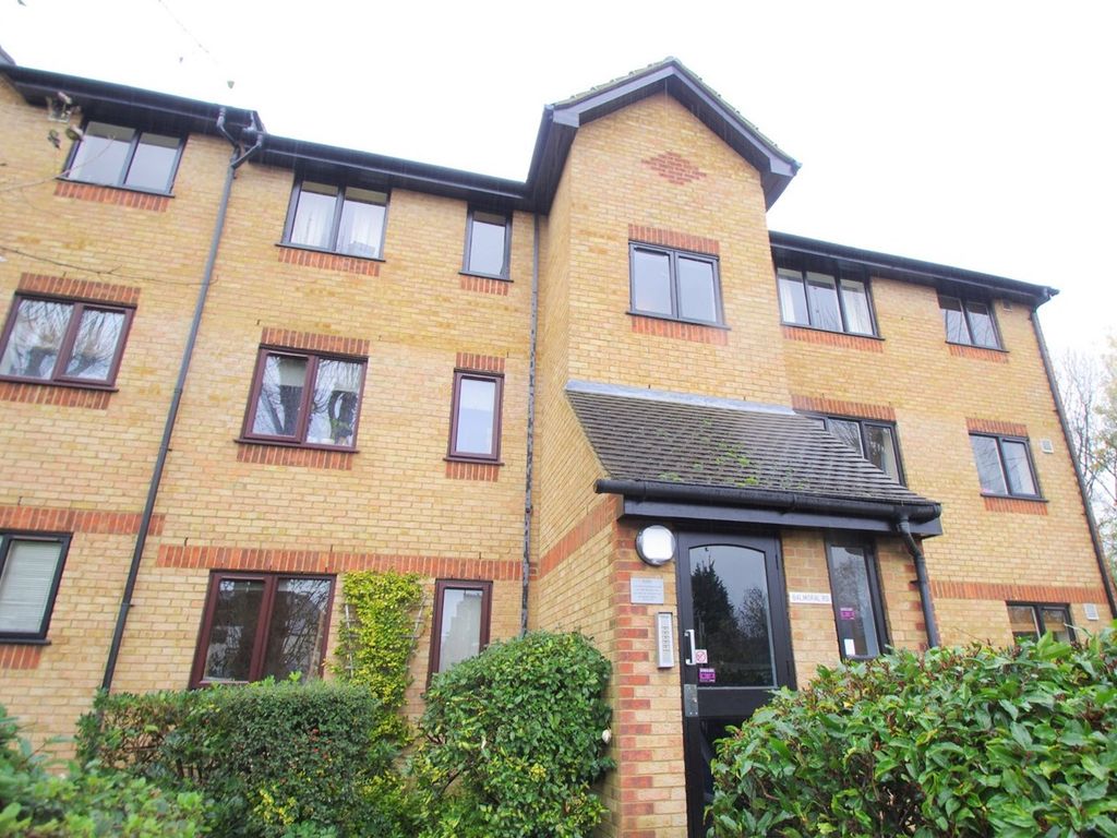 Studio to rent in Balmoral Road, Watford WD24 Zoopla